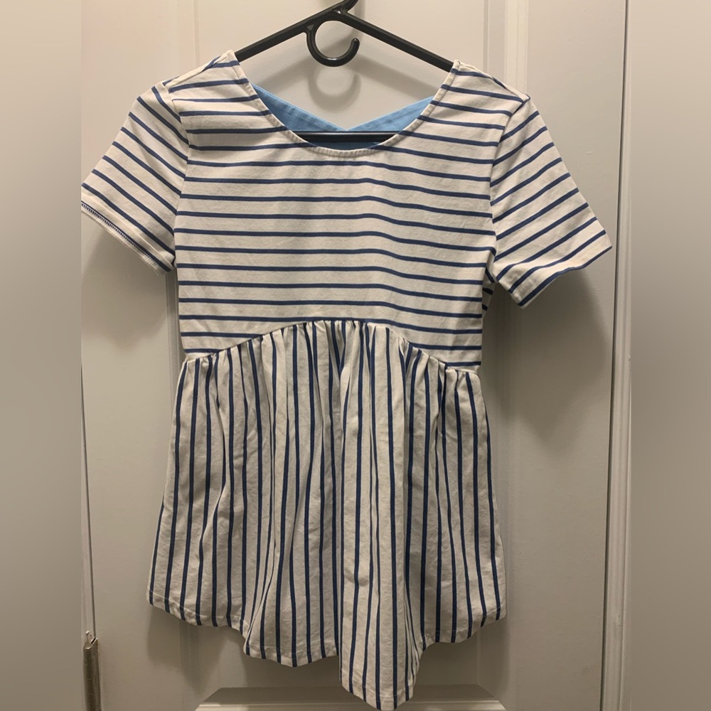 NWOT STRIPED BOUTIQUE CRISS CROSS BACK TOP